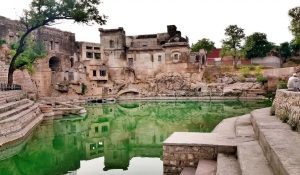 पाकिस्तान में 19 करोड़ की लागत से 900 वर्ष पुराने मंदिर परिसर में आवासीय भवन का उद्घाटन 
