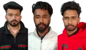 संदिग्ध आतंकवादियों के शव ले जा रही एंबुलेंस को अज्ञात वाहन ने मारी टक्कर 