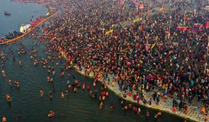 मंगलवार को होगा Mahakumbh 2025 का पहला शाही स्नान, पौष पूर्णिमा के शुभ अवसर पर श्रृद्धालु लगा रहे आस्था की डुबकी