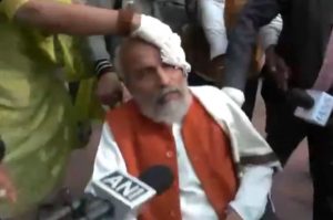 संसद में BJP सांसद प्रताप सारंगी को लगी चोट, बोले- राहुल गांधी ने धक्का दिया