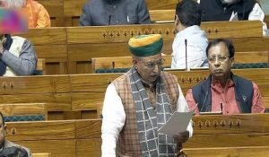संसद में ‘वन नेशन, वन इलेक्शन’ बिल पर मचा बवाल… कांग्रेस, सपा और TMC का विरोध जारी