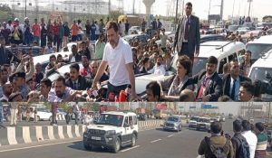 पुलिस के साथ अकेले संभल जाने को तैयार हूं लेकिन अनुमति नहीं दे रहा प्रशासन : Rahul Gandhi