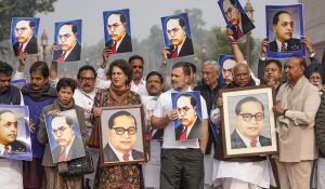 बाबासाहेब का अपमान देश नहीं बर्दाश्त करेगा, शाह को माफी मांगनी चाहिए… राहुल गांधी का BJP पर हमला