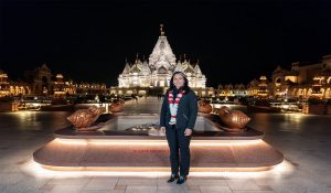 न्यू जर्सी में अक्षरधाम मंदिर पहुंची तुलसी गबार्ड, बोली- ‘मेरे लिए सौभाग्य की बात’