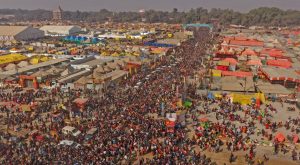 Maha Kumbh से होटल और एयरलाइन इंडस्ट्री को मिल रहा बूस्ट, कमाई में हुआ इजाफा