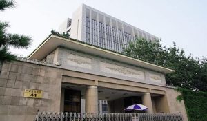 आत्म सुधार कर पार्टी का सख्त प्रबंधन नहीं रुक सकता