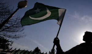 आर्थिक संकट में उलझा Pakistan : IMF या व्यापारी किसकी सुनेगी शहबाज सरकार?