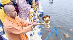 महाकुंभ 2025 : CM Yogi आज पूरे मंत्रिमंडल के साथ त्रिवेणी संगम में डुबकी लगाएंगे