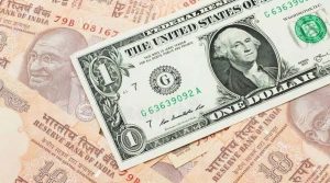Rupee vs Dollar: रुपया शुरुआती कारोबार में 4 पैसे की गिरावट के साथ 86.44 प्रति डॉलर पर पंहुचा 