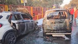 महाकुंभ में फिर लगी भीषण आग…पार्किंग में 2 गाड़ियां जली, मौके पर पहुंची पुलिस और फायर टीम