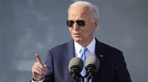 राष्ट्रपति Joe Biden ने 2 विमानपोतों का नामकरण पूर्व राष्ट्रपति क्लिंटन और बुश के नाम पर किया