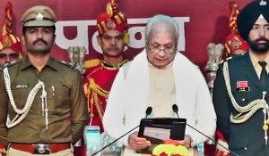 बिहार के 42वें गवर्नर बने आरिफ मोहम्मद , HC के चीफ जस्टिस ने दिलाई शपथ