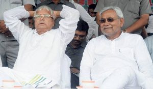 लालू यादव ने CM नीतीश को दिया New Year Gift … बोले भाग जाते हैं, माफ करना मेरा फर्ज