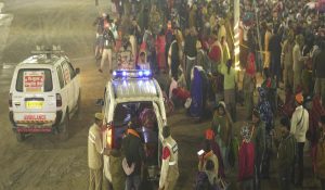 महाकुम्भ में कैसे मची भगदड़? प्रत्यक्षदर्शियों ने किया खुलासा, कई लोगों की मौत, 30 महिलाएं घायल