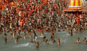 Mahakumbh 2025 : भगदड़ के बाद स्थिति काबू में, Amrit Snan फिर शुरू करने का अखाड़ा परिषद ने किया ऐलान