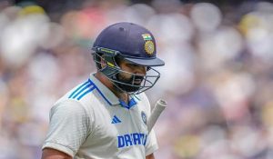 IND vs AUS Match : रोहित शर्मा हुए Sydney Test से बाहर, इस खिलाड़ी के हाथ में होगी टीम इंड‍िया की कमान