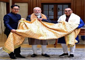 अजमेर शरीफ दरगाह विवाद के बीच PM मोदी ने भेजी आस्था की चादर, हाजी सलमान ने किया स्वागत