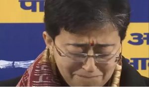 प्रेस कॉन्फ्रेंस में रो पड़ीं CM आतिशी, कहा- रमेश बिधूड़ी ने मेरे पिता को गाली दी