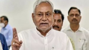 CM नीतीश ने ठुकराया लालू का ऑफर, बोले- दो बार गलती से इधर से उधर चले गए थे