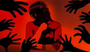 छोटी बहन के साथ सो रही थी 16 वर्षीय नाबालिग, चाचा ने साथी के साथ मिलकर किया रेप!