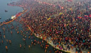 Maha Kumbh 2025 : महाकुंभ पहुंचे श्रद्धालुओं ने कहा, सफाई और सुरक्षा व्यवस्था एक नंबर है