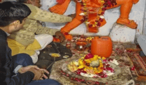 Mahashivratri 2025 : Sambhal में 46 साल बाद खुले मंदिर के कपाट, भक्तों ने महाशिवरात्रि पर किया जलाभिषेक