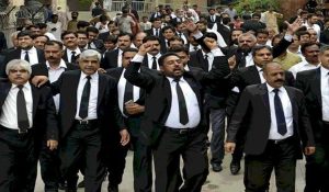 Pakistan : इस्लामाबाद में वकीलों का बड़ा प्रदर्शन, क्या है विवाद?