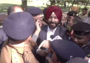 रवनीत बिट्टू ने चंडीगढ़ पुलिस के खिलाफ डीजीपी से शिकायत दर्ज कराई; दुर्व्यवहार और गाली-गलौज का लगाया आरोप