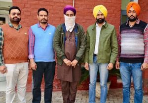 विजिलेंस ब्यूरो ने पुलिस कर्मियों की ओर से 10,000 रुपये की रिश्वत लेने के आरोप में एक निजी व्यक्ति को किया गिरफ्तार