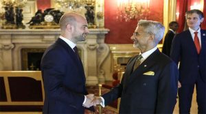 विदेश मंत्री S. Jaishankar ने फ्रांस के अपने समकक्ष Jean-Noël Barrot से पेरिस में मुलाकात की