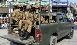 Pakistan: अशांत खैबर पख्तूनख्वा में पांच अलग-अलग अभियानों में मारे गए 10 आतंकवादी 