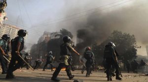 बांग्लादेश में ये क्या हो रहा… वासुसेना अड्डे पर बदमाशों का हमला
