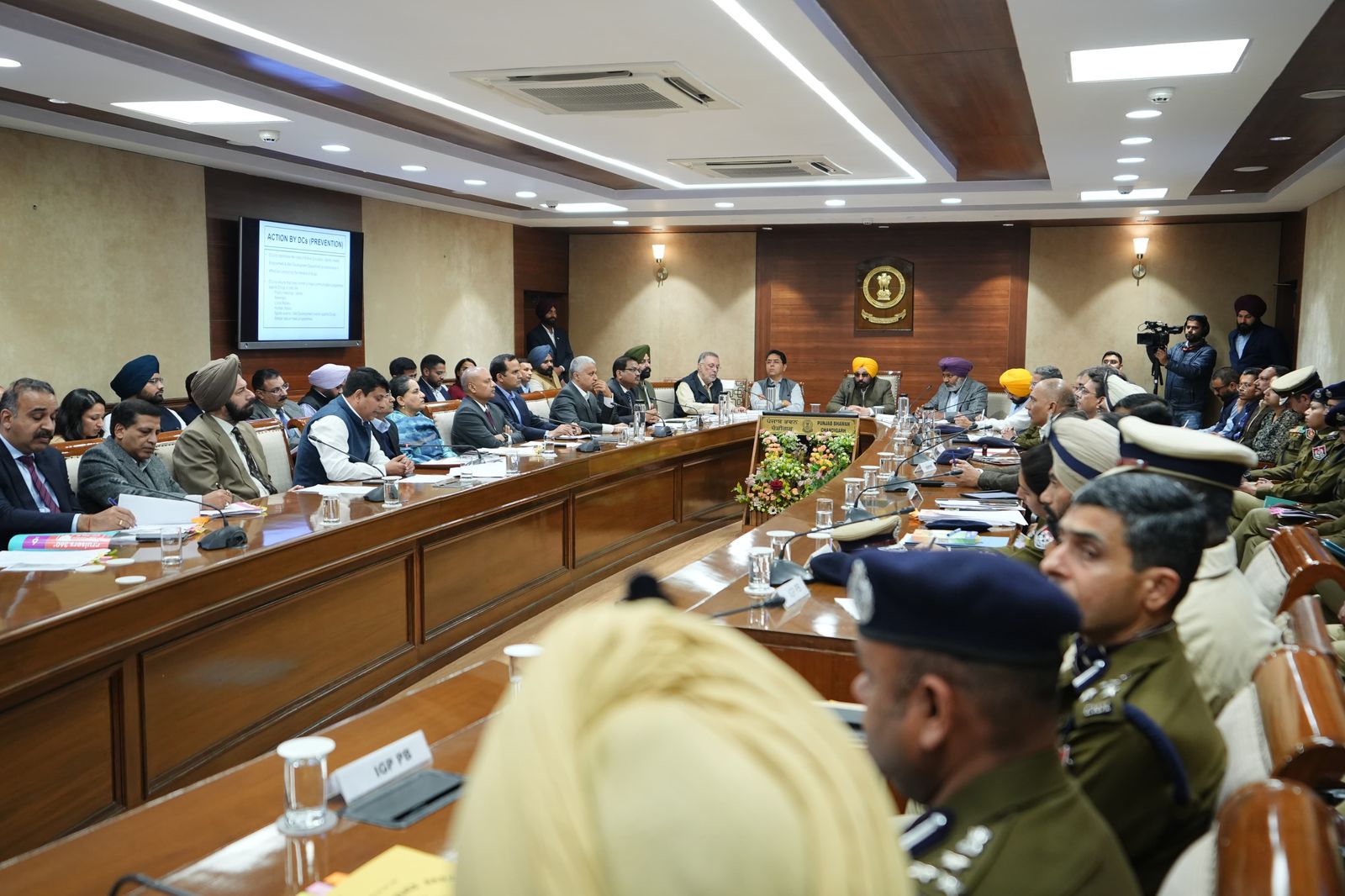 ड्रग तस्करों को लेकर पंजाब सरकार का बड़ा कदम: 3 महीनों में नशा मुक्त बनाने की तैयारी, नशा तस्करों के परिवारों को नहीं मिलेगी कोई सब्सिडी