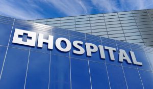 Govt Hospital Blunder Mistake : सरकारी अस्पताल में नर्स की लापरवाही, घाव पर लगा दिया फेवीक्विक, फिर जो हुआ…