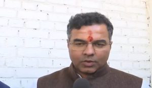 Delhi Assembly Election 2025: BJP ने AAP को पछाड़ा, परवेश वर्मा की जीत पर उनकी बेटियों का आया पहला रिएक्शन