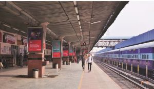 Delhi Station Stampede : प्लेटफार्म टिकट पर लगी रोक… जानिए नई दिल्ली रेलवे स्टेशन पर क्यों लिया गया यह फैसला