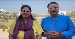 महाकुंभ : त्रिवेणी में ऑस्ट्रेलियाई दंपति ने लगाई डुबकी, बोले- दुनिया के सबसे बड़े आयोजन के लिए सीएम योगी को शुभकामनाएं