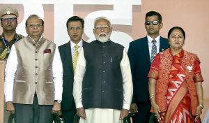 Delhi CM Oath : 27 साल बाद खिला कमल, रेखा गुप्ता ने दिल्ली के 9वें मुख्यमंत्री के रूप में लिया शपथ