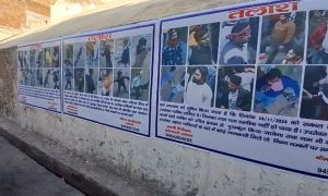 पुलिस ने पूरे शहर में लगवाए संभल हिंसा के 74 संदिग्धों के पोस्टर