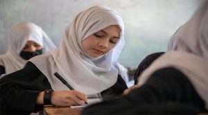 Afghanistan में लड़कियों की शिक्षा पर रोक रहने के बाद शुरू हुआ ‘Let’s Study’ अभियान