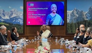 वित्त मंत्री ने SBI की 70 शाखाओं और 501 महिला ग्राहक सेवा केंद्रों का किया उद्घाटन