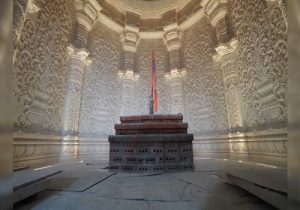अयोध्या राम मंदिर के परकोटे और गर्भगृह में प्रतिमाओं की स्थापना के लिए तैयारियां तेज, ज्योतिषाचार्यों ने बताया शुभ मुहूर्त