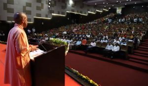 होली से पहले CM योगी ने 1.86 करोड़ परिवारों को दिया बड़ा तोहफा