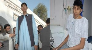 पाकिस्तान के सबसे लंबे आदमी Naseer Soomro का लंबी बीमारी के बाद निधन