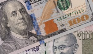 Rupee vs Dollar: रुपया शुरुआती कारोबार में डॉलर के मुकाबले एक पैसे बढ़कर 87.30 पर पहुंचा 