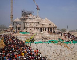 45 दिन का महाकुम्भ मेला, अयोध्या में पहुंचा करोड़ों श्रद्धालुओं का रेला