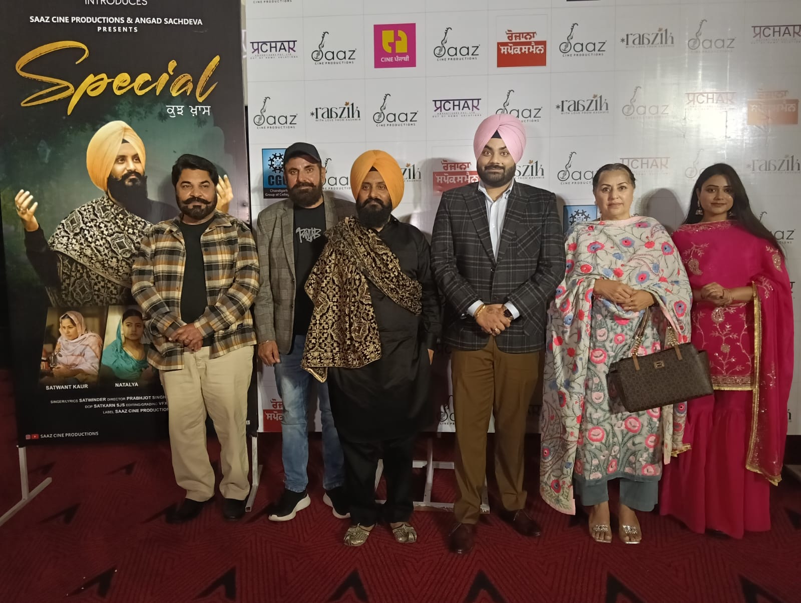 सतविंदर सिंह धड़ाक ने अपने पहले गीत “स्पेशल-कुझ खास” के साथ गायकी की दुनिया में किया प्रवेश