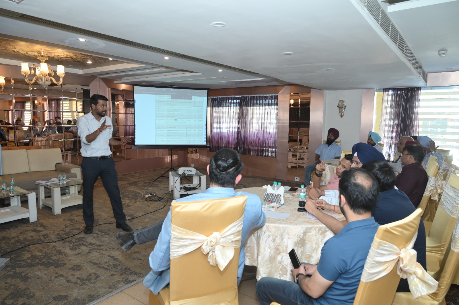BIS ने अमृतसर में स्क्रू मानकों और QCO पर सेमिनार और मानक मंथन का आयोजन किया