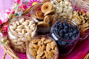 Dry Fruits : चैत्र नवरात्रि उपवास के दौरान खाएं ये 5 ड्राई फ्रूट्स, नहीं सताएगी कमजोरी, रहेंगे स्वस्थ