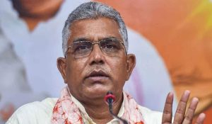 चिल्लाओ मत, मै तुम्हारा गला घोंट दूंगा… खड़गपुर में प्रदर्शन कर रही महिलाओं पर भड़के BJP नेता